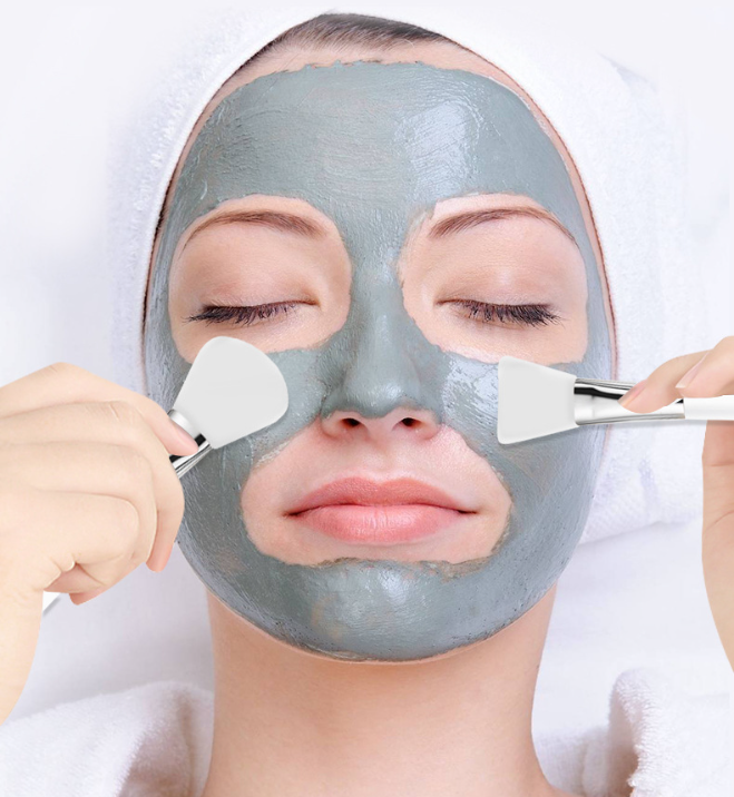 Mini short face mask brush