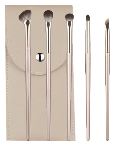 Soft-bristle eyeshadow brush